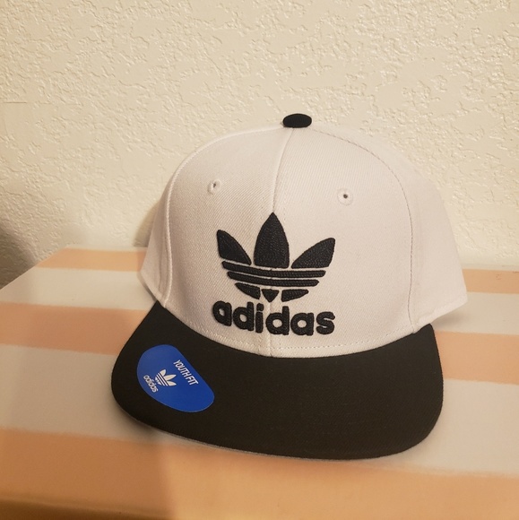 adidas Other - NWT Addidas snapback (youth fit)